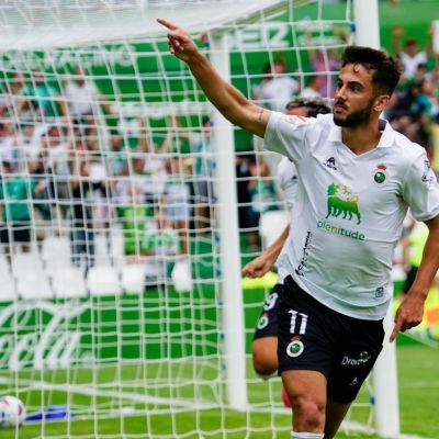 Andrés Martín celebra su primer gol con el Racing (LA LIGA)