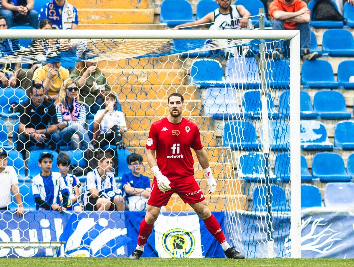 Carlos Abad ante el Alcorcón (@cfhercules)