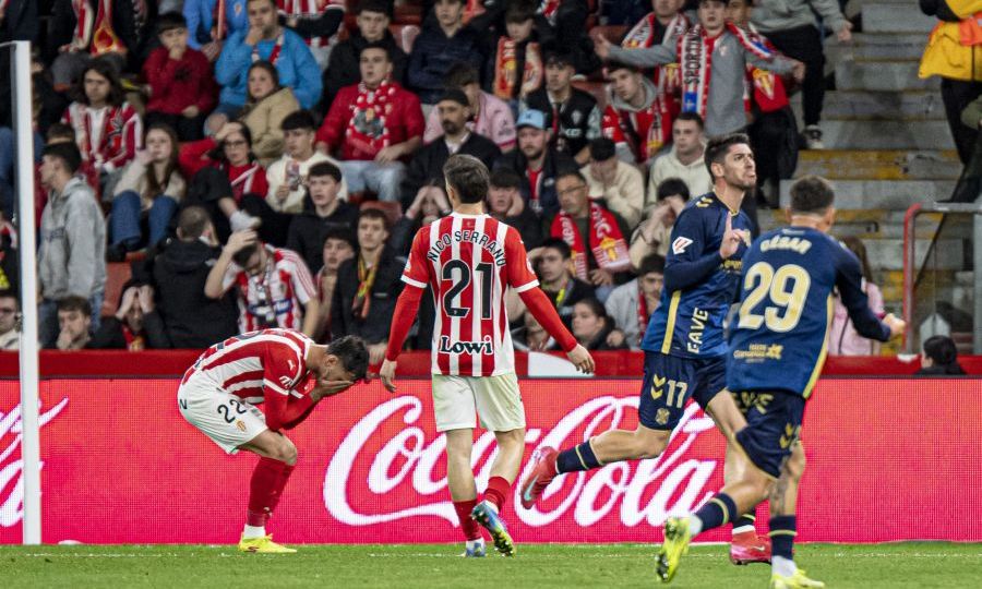 Waldo celebrando su gol ante el Sporting (LaLiga)