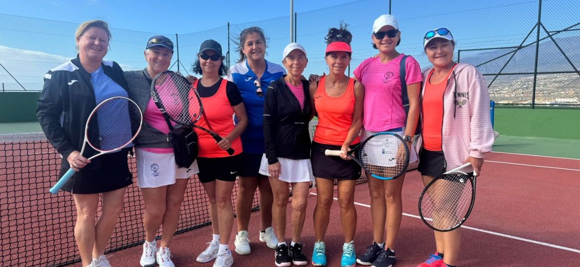 Equipo de Veteranas +45 del Círculo. (CEDIDA)