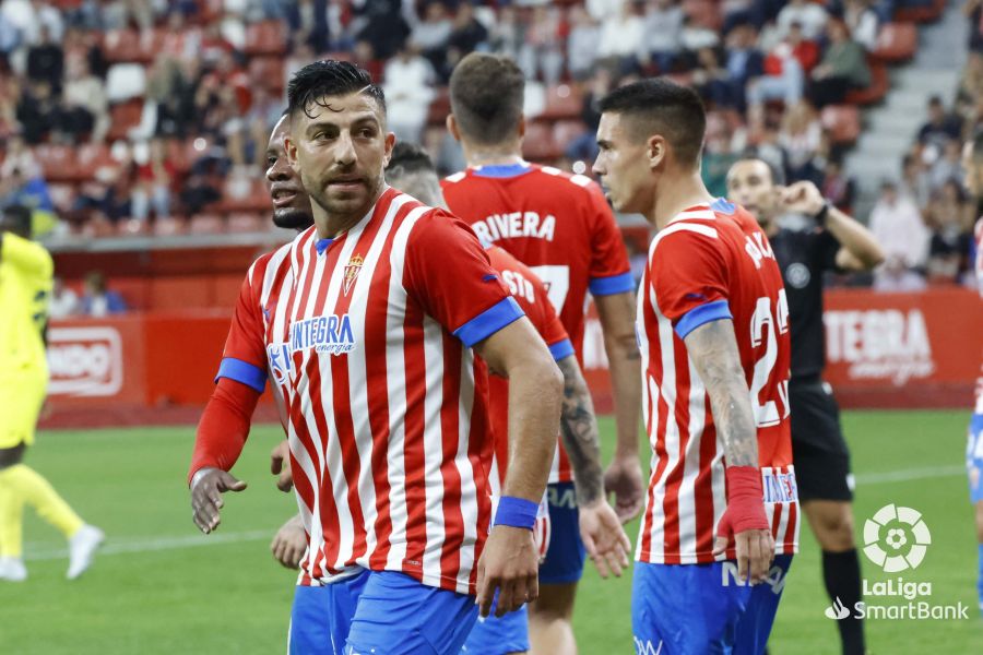 Zarfino con el Real Sporting. (LA LIGA)