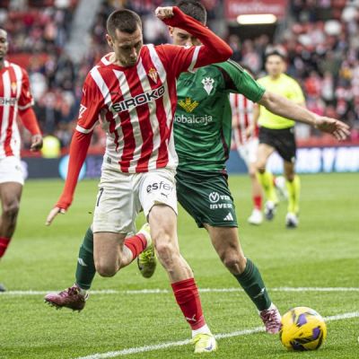 Dubasin en un lance del juego ante el Albacete (LaLiga)