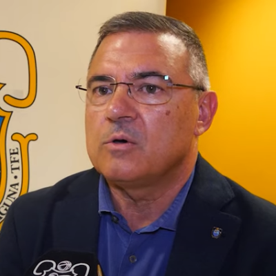Félix Hernández haciendo declaraciones a los medios de comunicación (CB CANARIAS)