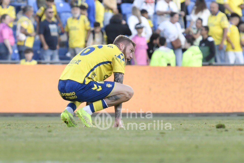 McBurnie (TINTAAMARILLA.ES).
