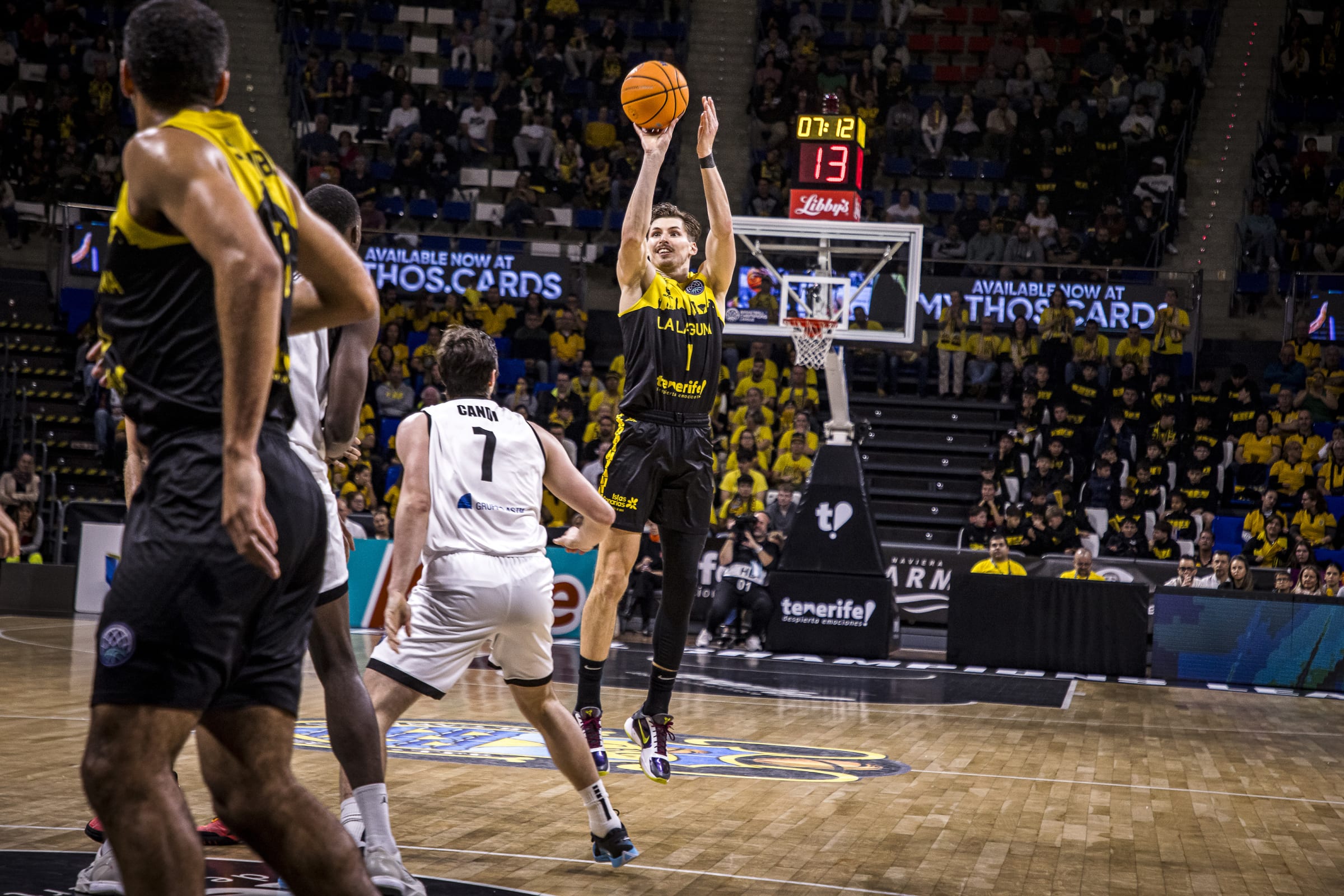 Krämer intenta un triple (BCL)