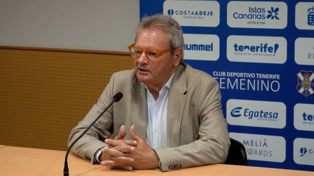 Sergio Batista en sala de prensa (@CDTFemenino)