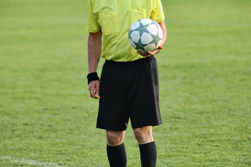 Un árbitro de fútbol (CEDIDA)|Javier Figueiredo Comesaña (CEDIDA)
