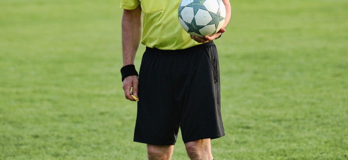 Un árbitro de fútbol (CEDIDA)|Javier Figueiredo Comesaña (CEDIDA)