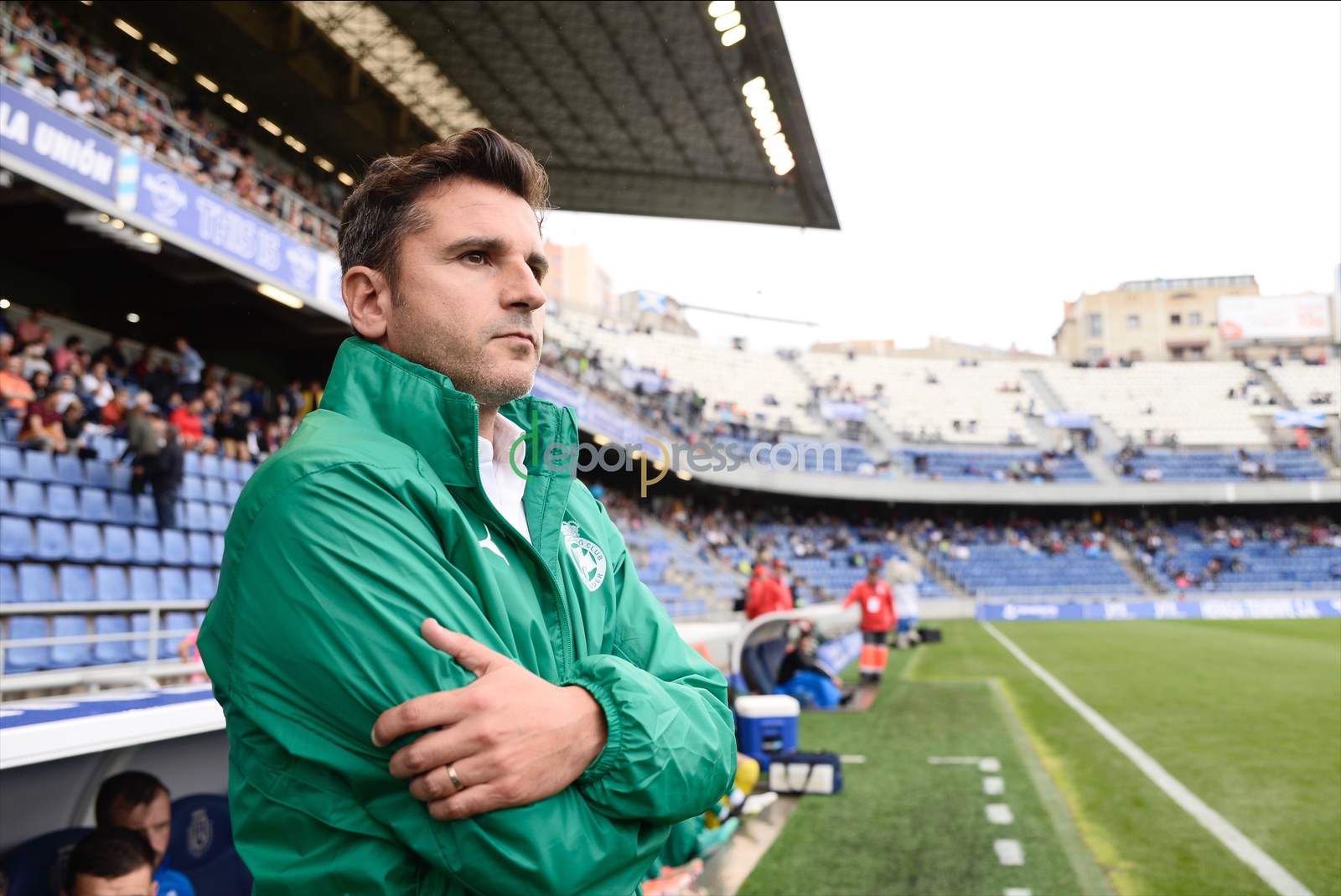 Iván Ania, en el Heliodoro durante su etapa como técnico del Racing de Santander. (DEPORPRESS)