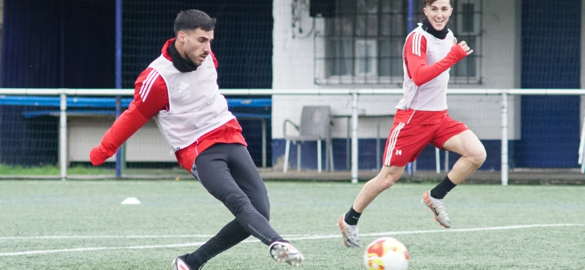 Fabio González entrenando con su nuevo club (RACING FERROL)