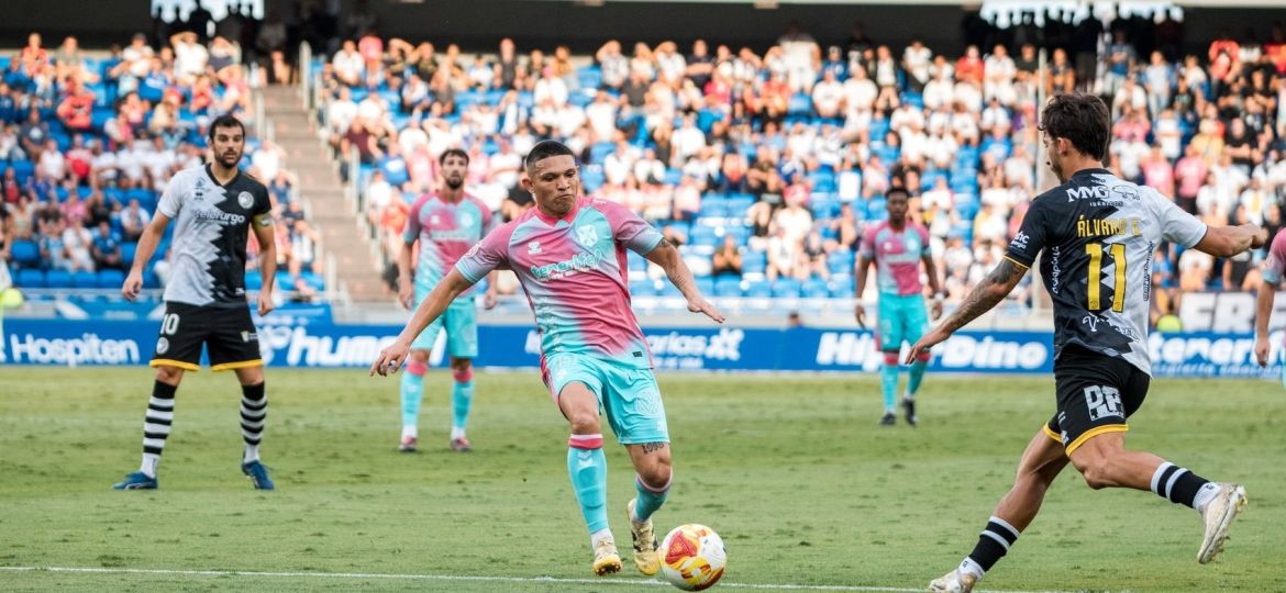 Acción del Tenerife - Unionistas (CD TENERIFE).