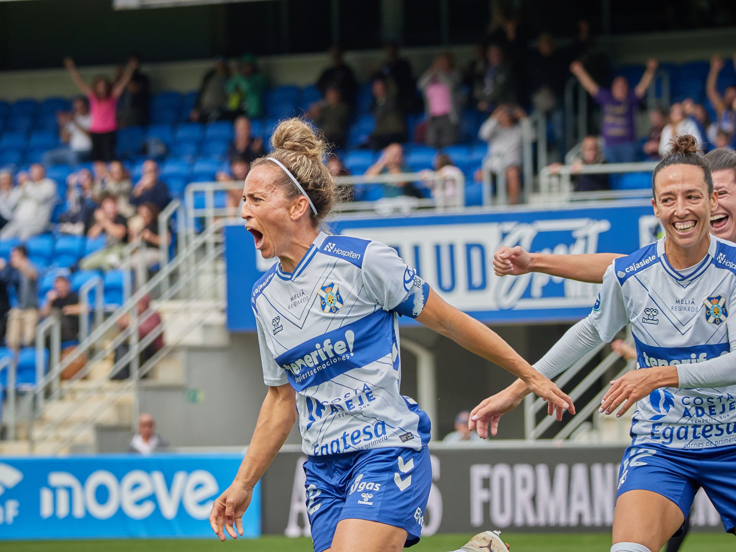 La capitana del representativo celebrando un gol (CDT Femenino)