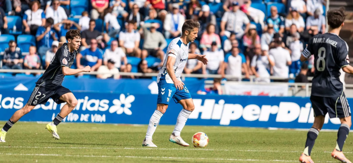 Aitor Sanz en el Heliodoro ante el Madrid Castilla (CD TENERIFE)