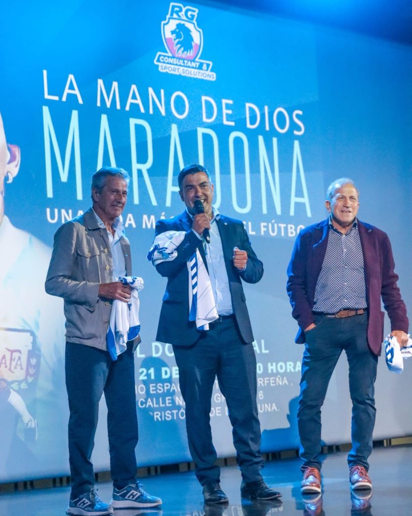 Rayco García junto a Picho Alonso y Víctor Muñoz (CD Tenerife)|