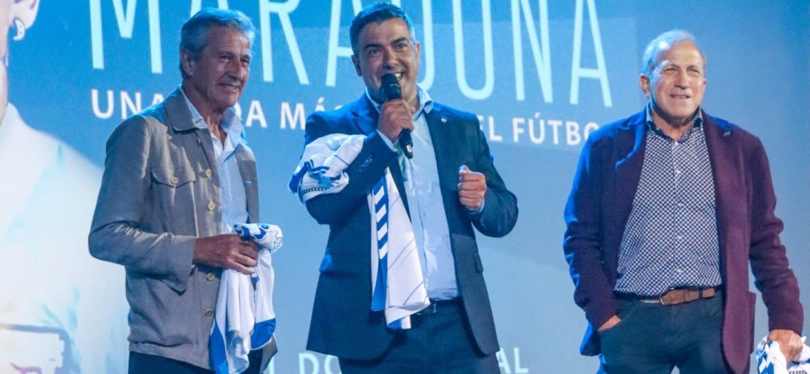 Rayco García junto a Picho Alonso y Víctor Muñoz (CD Tenerife)|