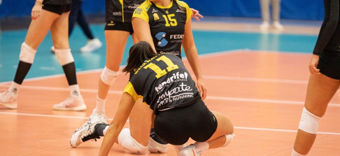 Emma Erteltová trata de levantar a Agos Beltramino (Click and Play)