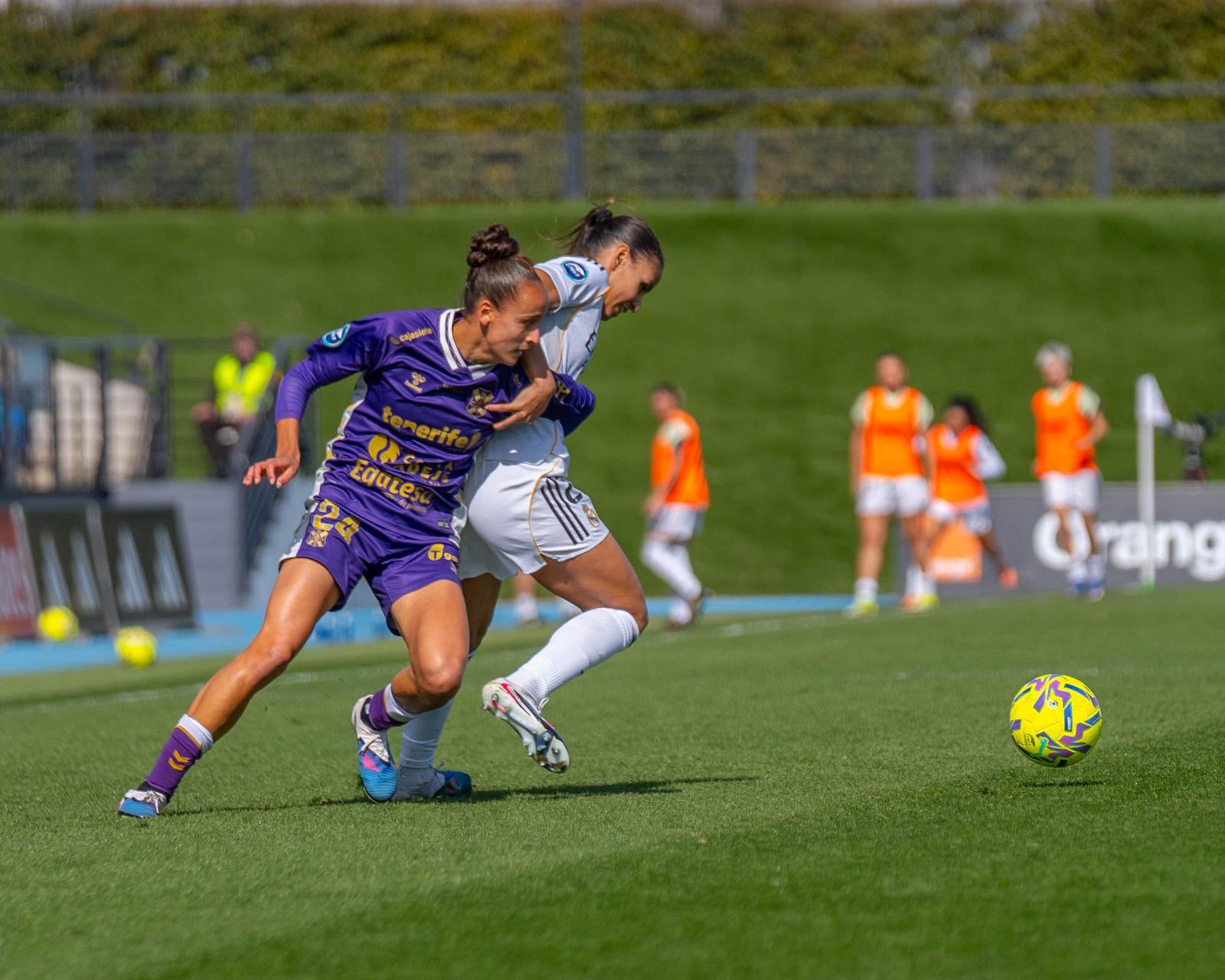 Acción del Real Madrid- CD Tenerife (CD TENERIFE FEMENINO)