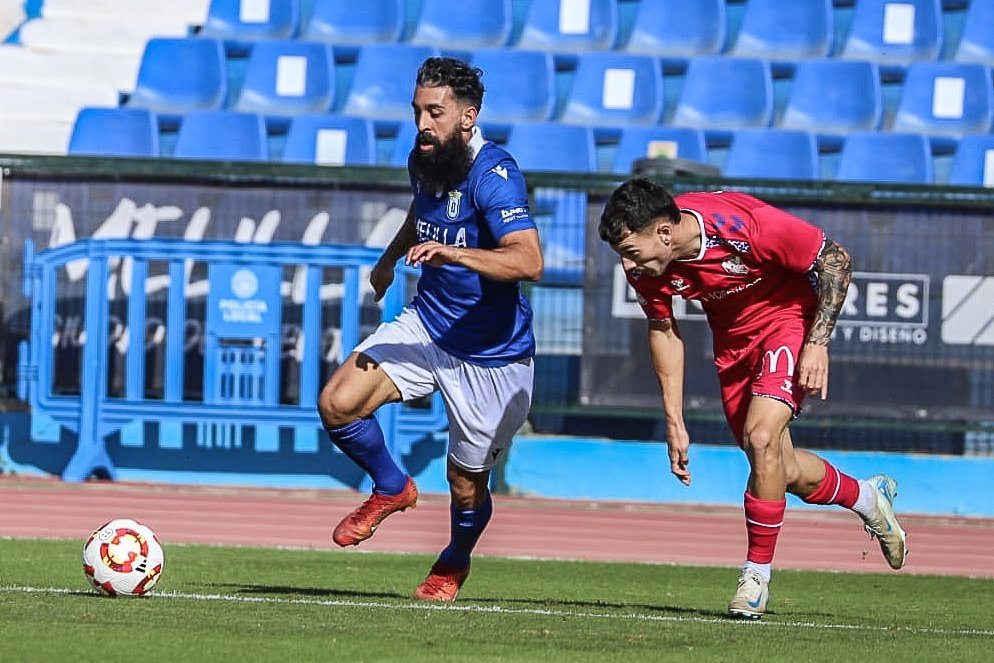 Acción del partido del filial blanquiazul (@UDMelilla)