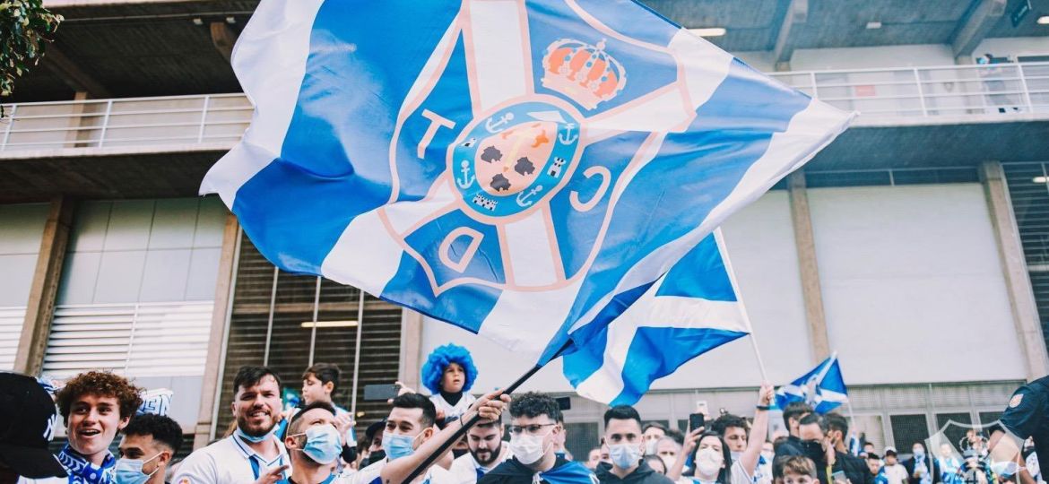 Afición del Tenerife fuera del Heliodoro (CD TENERIFE)