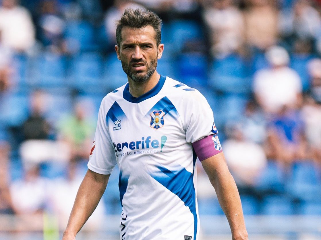 Aitor Sanz ante el Huesca (CD Tenerife / San Acosta)