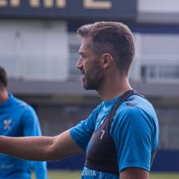 Aitor Sanz durante un entrenamiento (@CDTOficial)
