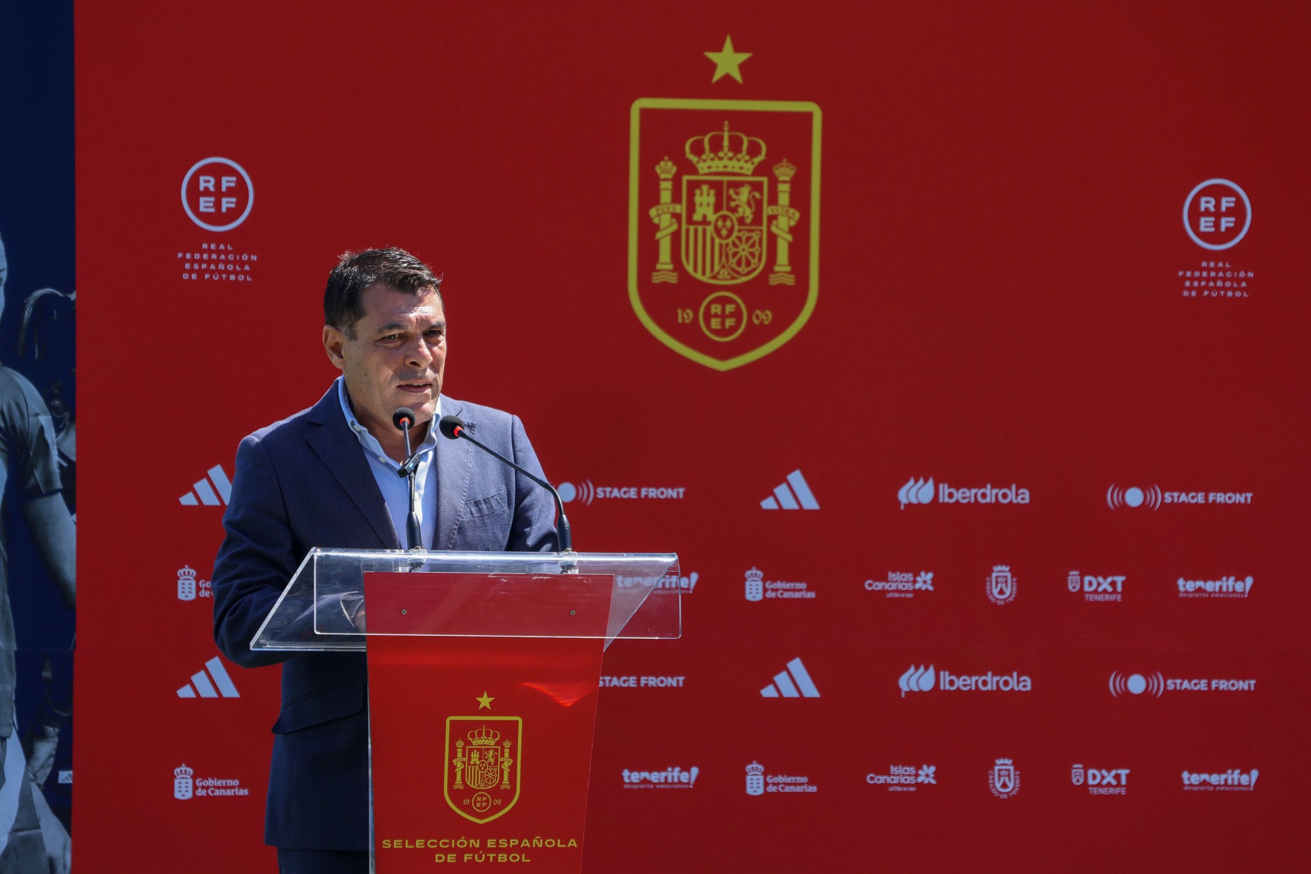 Alejandro Morales Mansito en el acto de presentación del España - Dinamarca (@rfef)