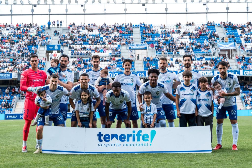 Alineación del CD Tenerife contra el CP Cacereño (CD TENERIFE)