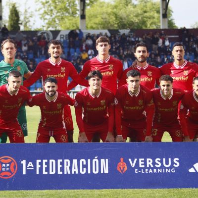 Alineación del Tenerife ante Unionistas (CD TENERIFE)