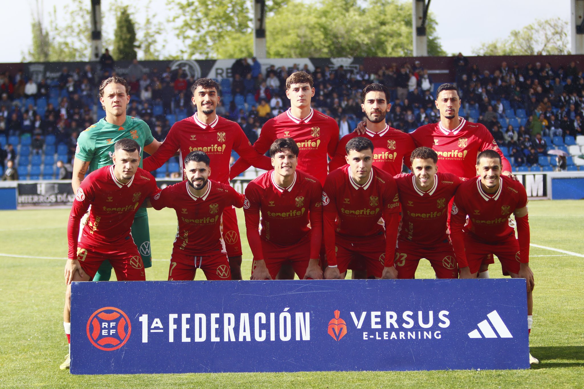 Alineación del Tenerife ante Unionistas (CD TENERIFE)