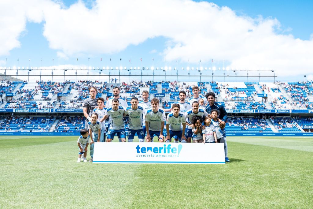 Alineación del Tenerife contra el Pontevedra (CD TENERIFE)