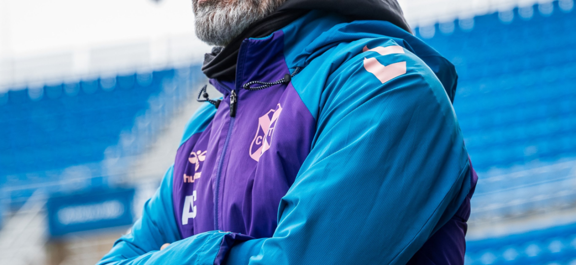 Álvaro Cervera en uno de los entrenamientos del primer equipo (CD Tenerife))
