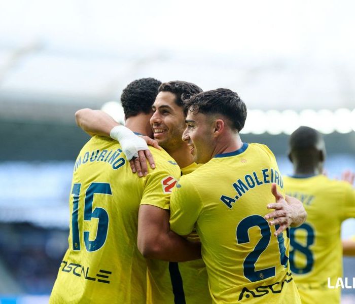 Ayoze y Moleiro festejan uno de los goles (LALIGA).