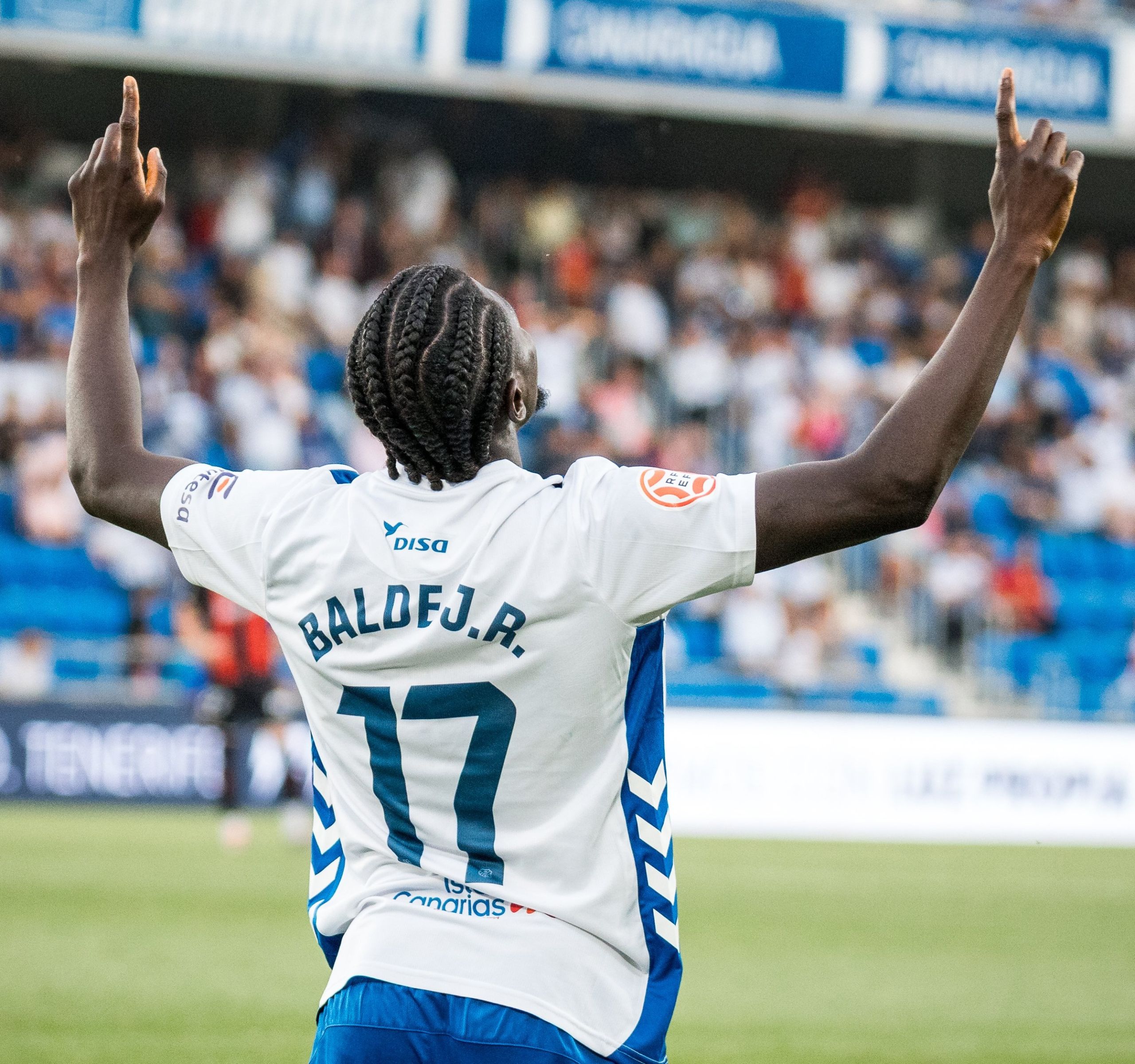 Balde Jr. celebra su gol en el Heliodoro (CD TENERIFE).