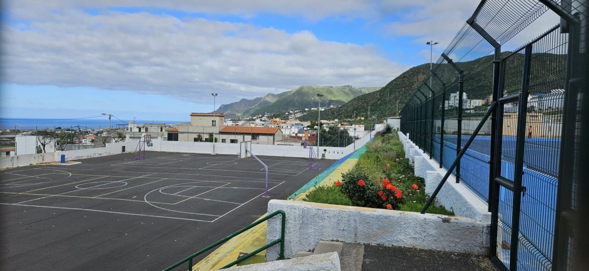 Cancha exterior del CEIP Ayatimas (CEDIDA)
