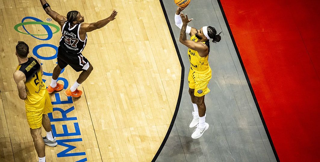 Patty Mills en su debut con La Laguna Tenerife (BCL)