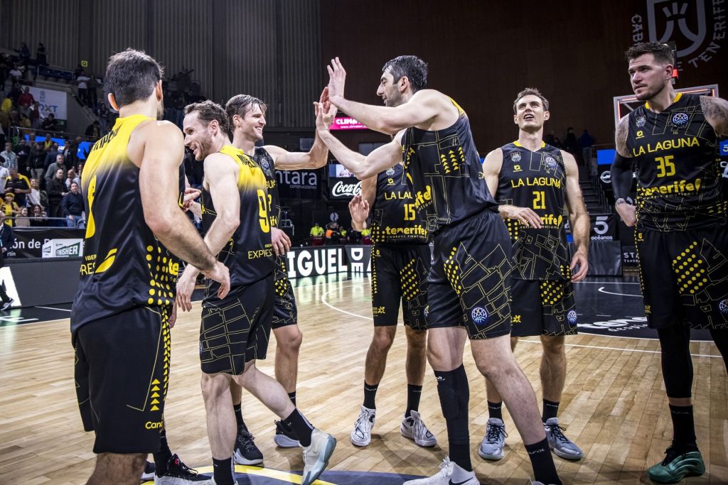 La Laguna Tenerife celebra el nuevo triunfo (CB CANARIAS)