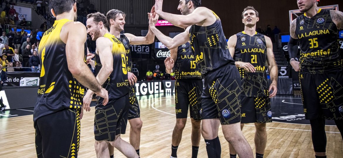 La Laguna Tenerife celebra el nuevo triunfo (CB CANARIAS)