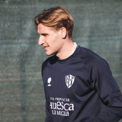 Cantero entrenando con los oscenses (SD Huesca)