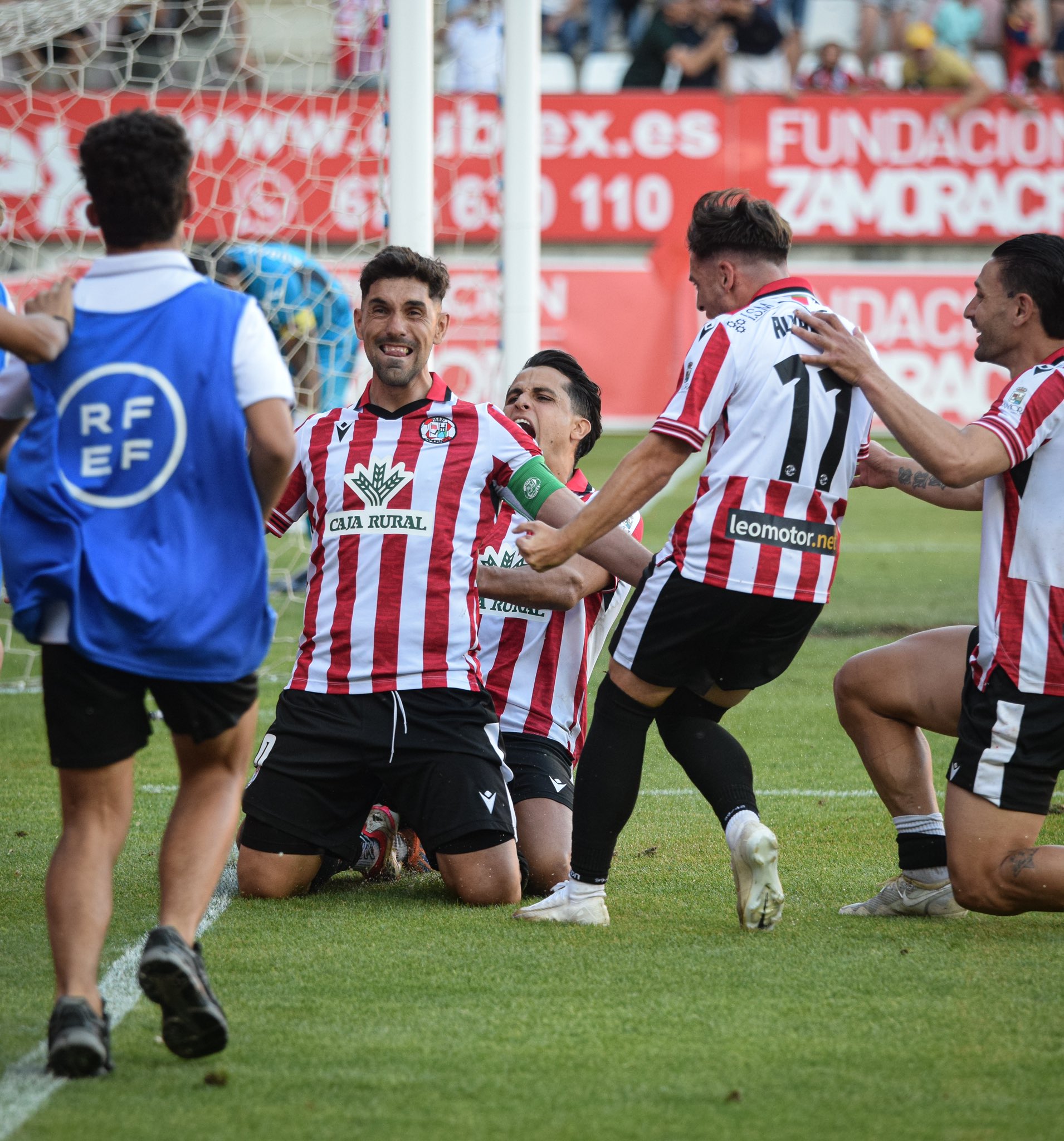 Carlos Ramos, doblete con el Zamora (@ZCFOFICIAL).