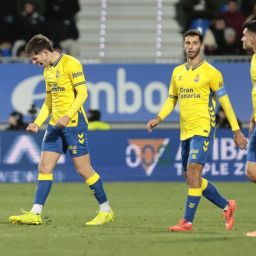 Celebra Estanis Pedrola en su debut como amarillo (La Liga)