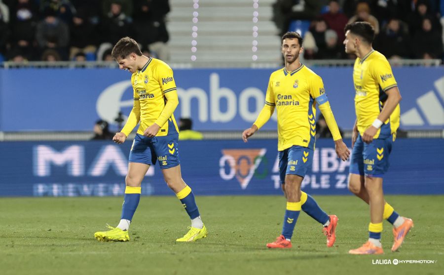 Celebra Estanis Pedrola en su debut como amarillo (La Liga)