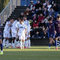 Celebración de uno de los goles del Cádiz en Elda (La Liga)