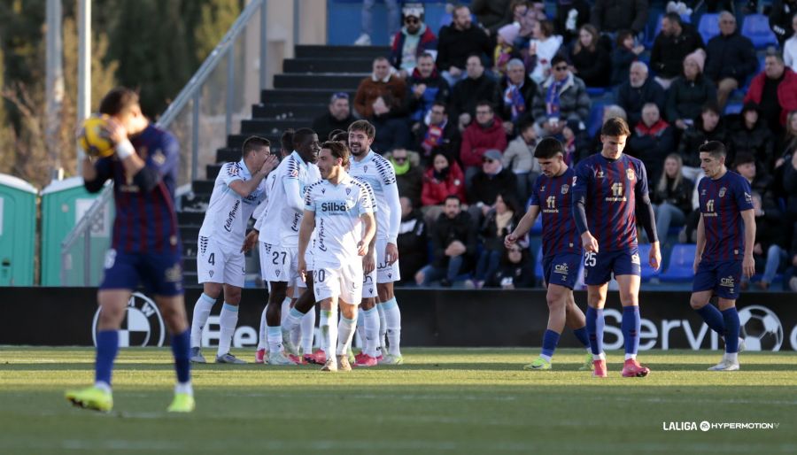 Celebración de uno de los goles del Cádiz en Elda (La Liga)