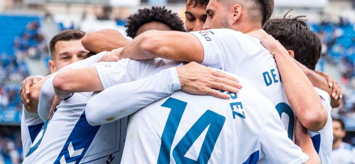 Celebración del 1-0 del Tenerife al Lugo (CD TENERIFE)