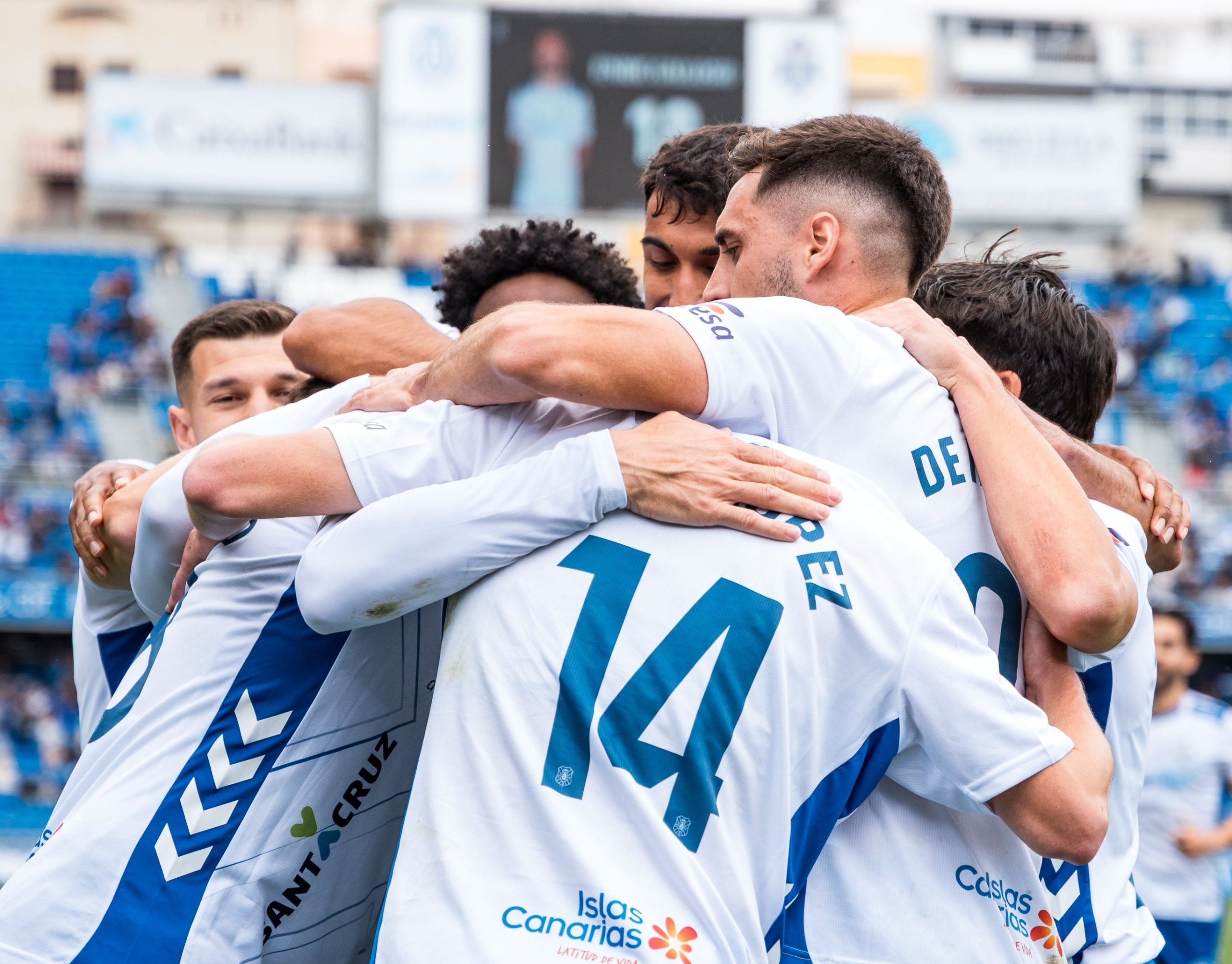 Celebración del 1-0 del Tenerife al Lugo (CD TENERIFE)