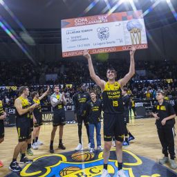 Celebración del billete para la Copa del Rey (CB CANARIAS)