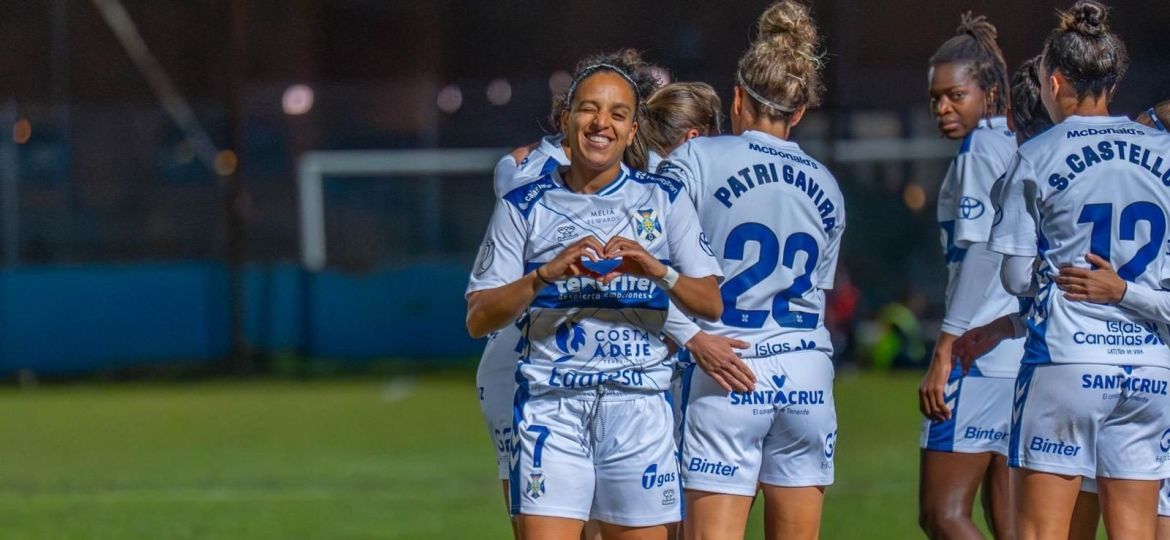 |Celebración del gol del Tenerife (CD TENERIFE FEMENINO)