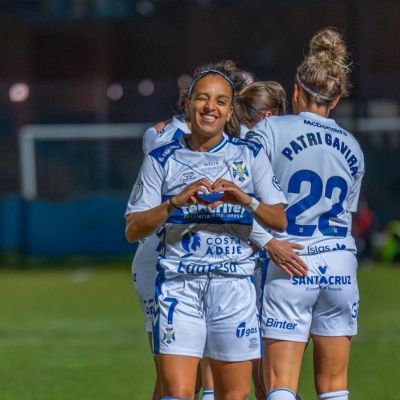 |Celebración del gol del Tenerife (CD TENERIFE FEMENINO)