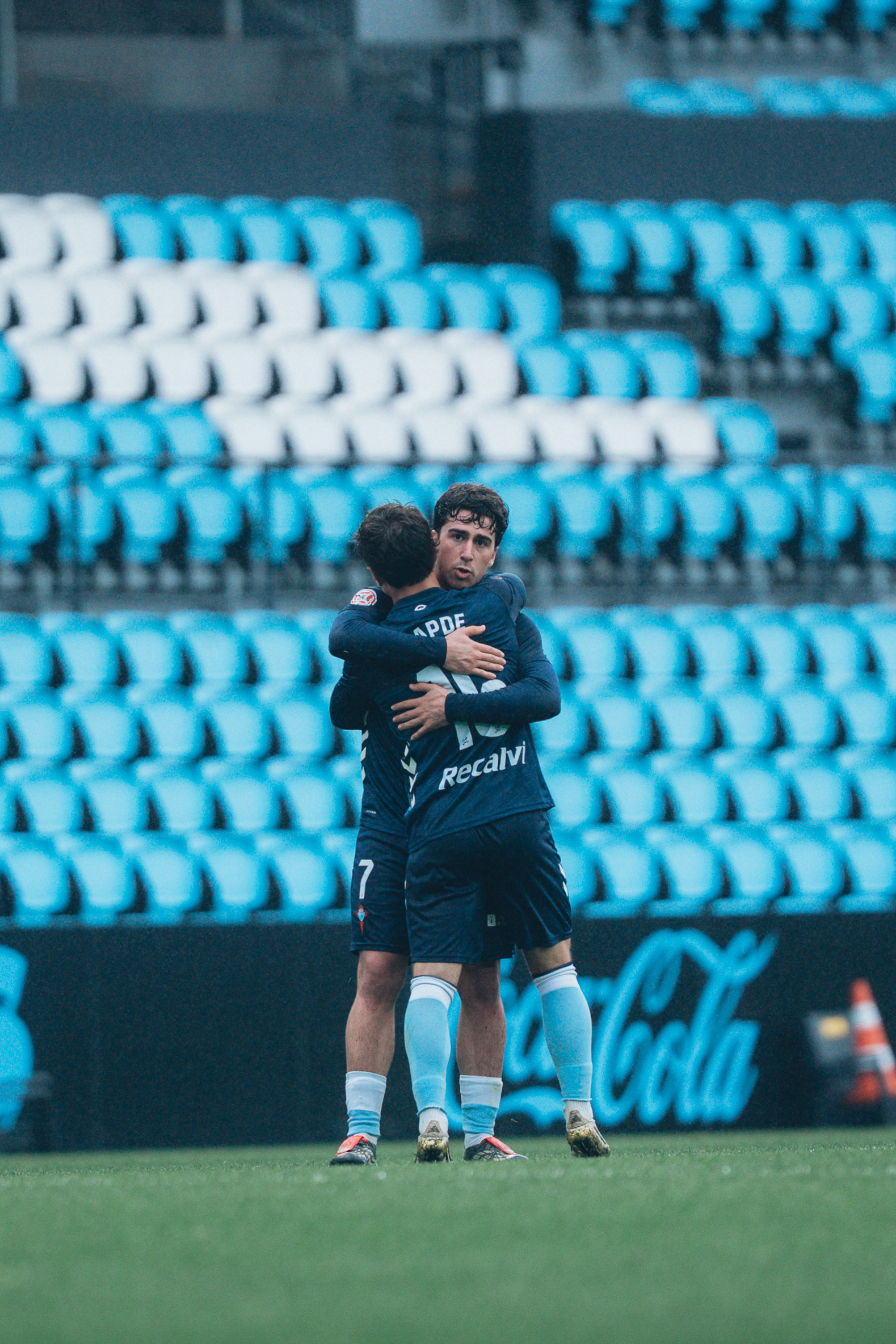 Los jugadores del Celta Fortuna celebran uno de los goles (@CANTEIRACELESTE).