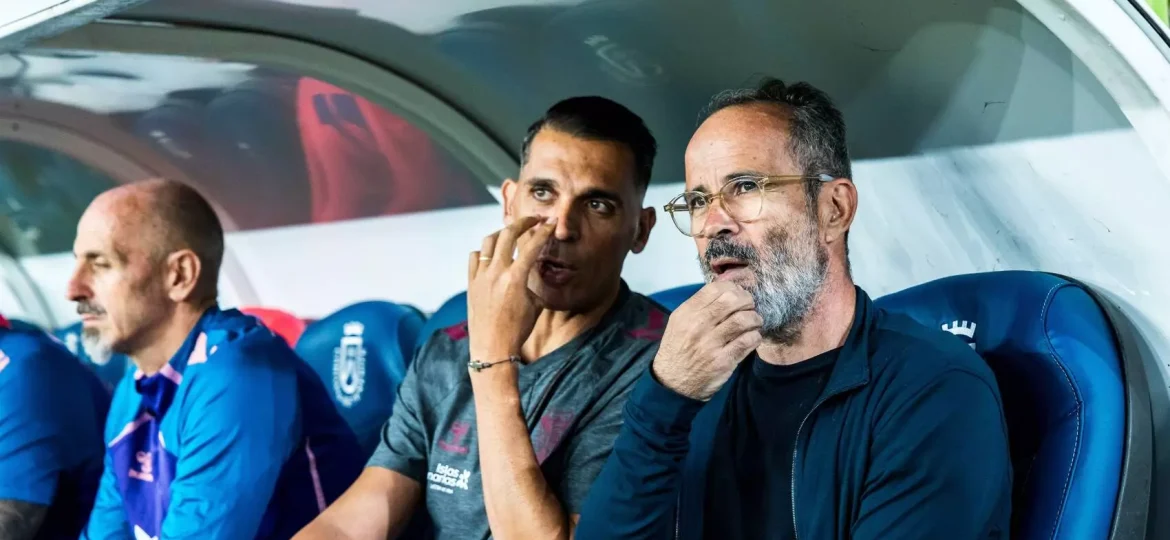 Cervera y Perera dialogan (CD TENERIFE)